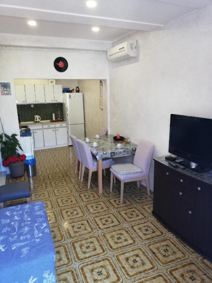 Apartments By The Sea Baska Voda, Makarska - 12714 Exterior foto